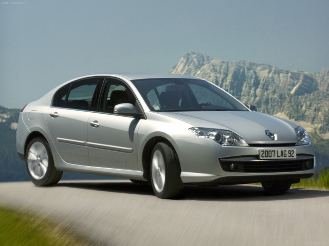 Renault Laguna фото