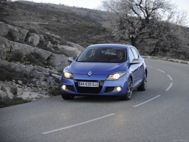 Renault Megane GT фото