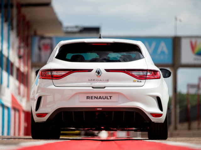 Renault Megane RS Trophy фото