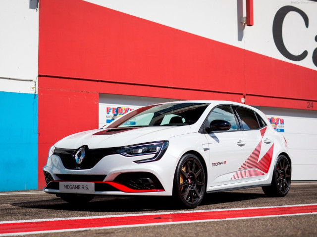 Renault Megane RS Trophy фото