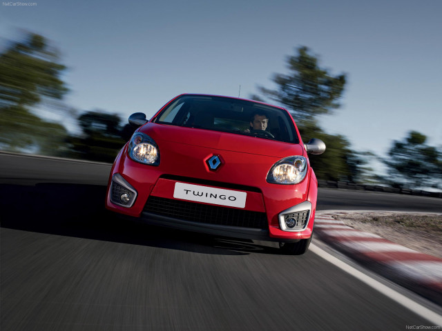 Renault Twingo RS фото