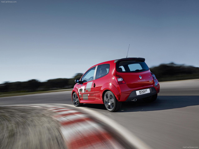 Renault Twingo RS фото