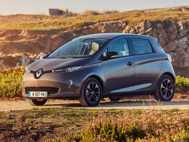 Renault ZOE фото