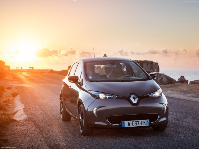 Renault ZOE фото