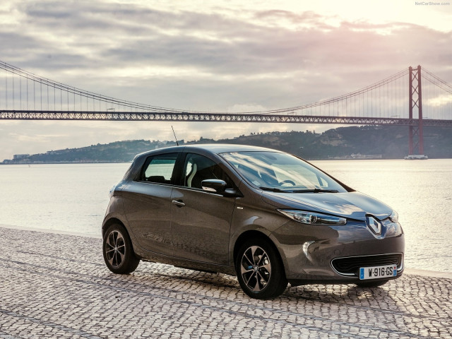 Renault ZOE фото