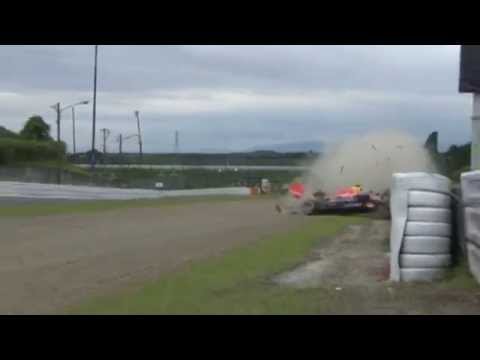 F1 2015 Japan Suzuka - Daniil Kvyat Huge Crash Causing A Red Flag