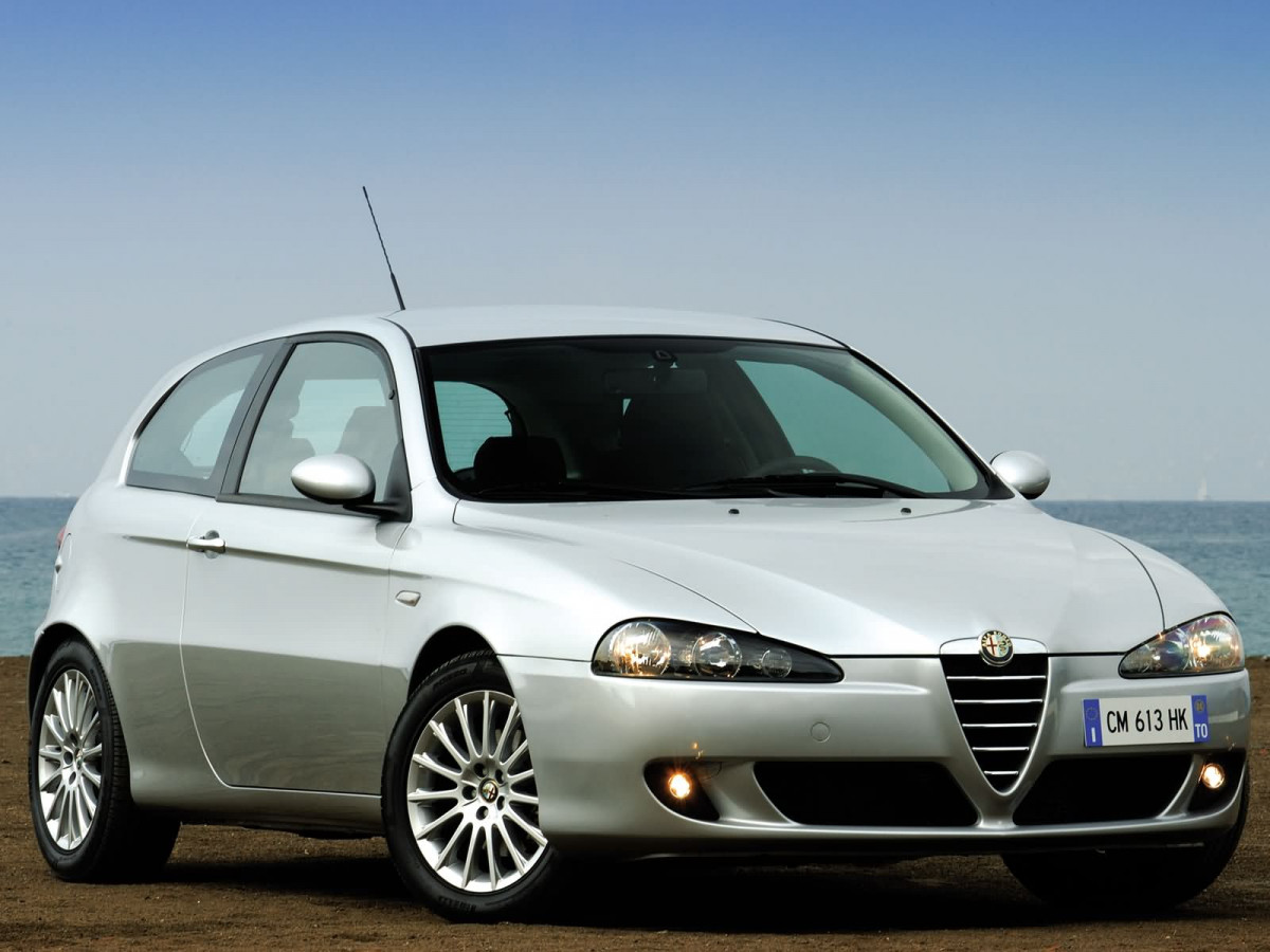 Alfa Romeo 147 3-door фото 15755