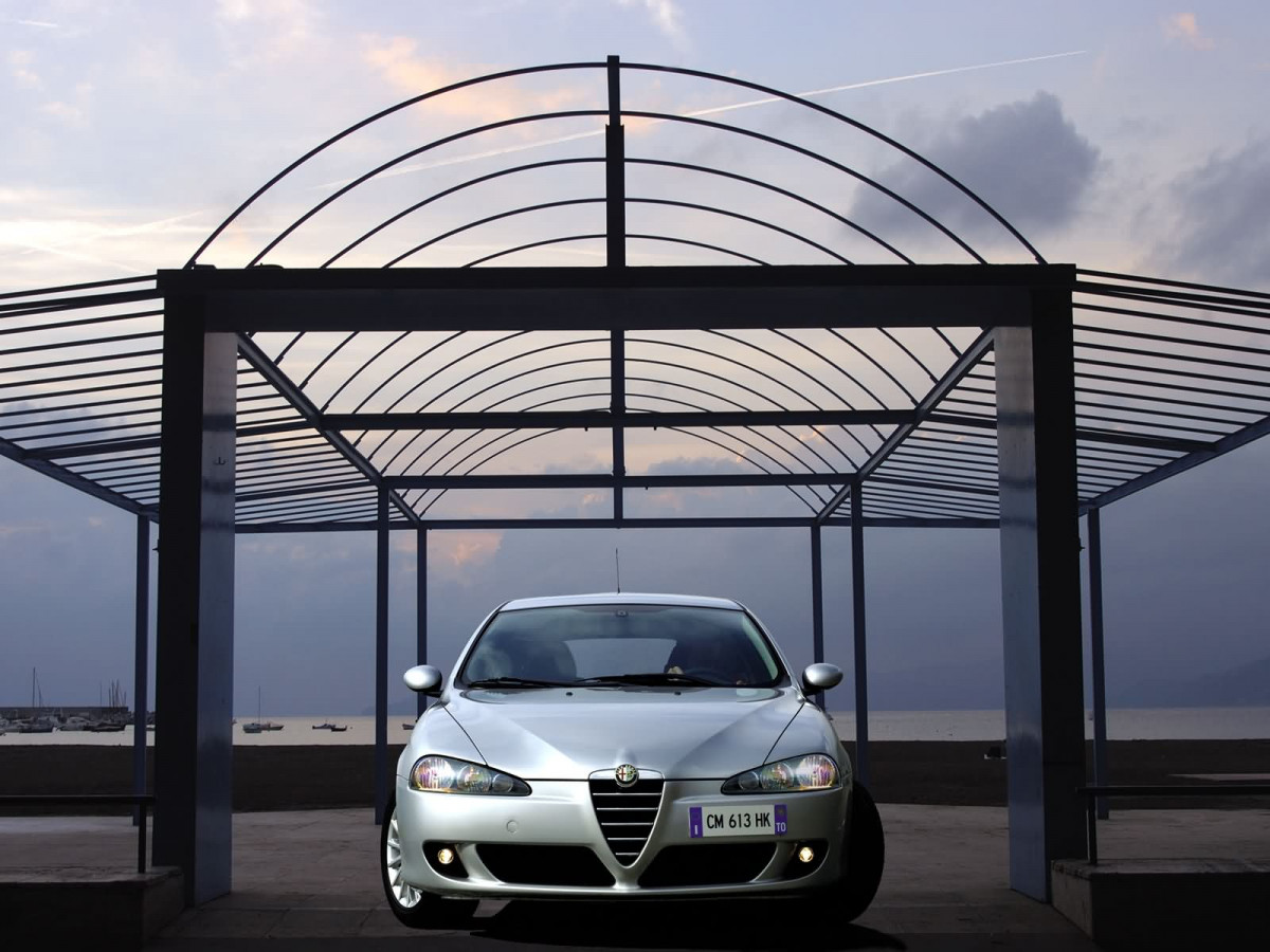 Alfa Romeo 147 3-door фото 15764