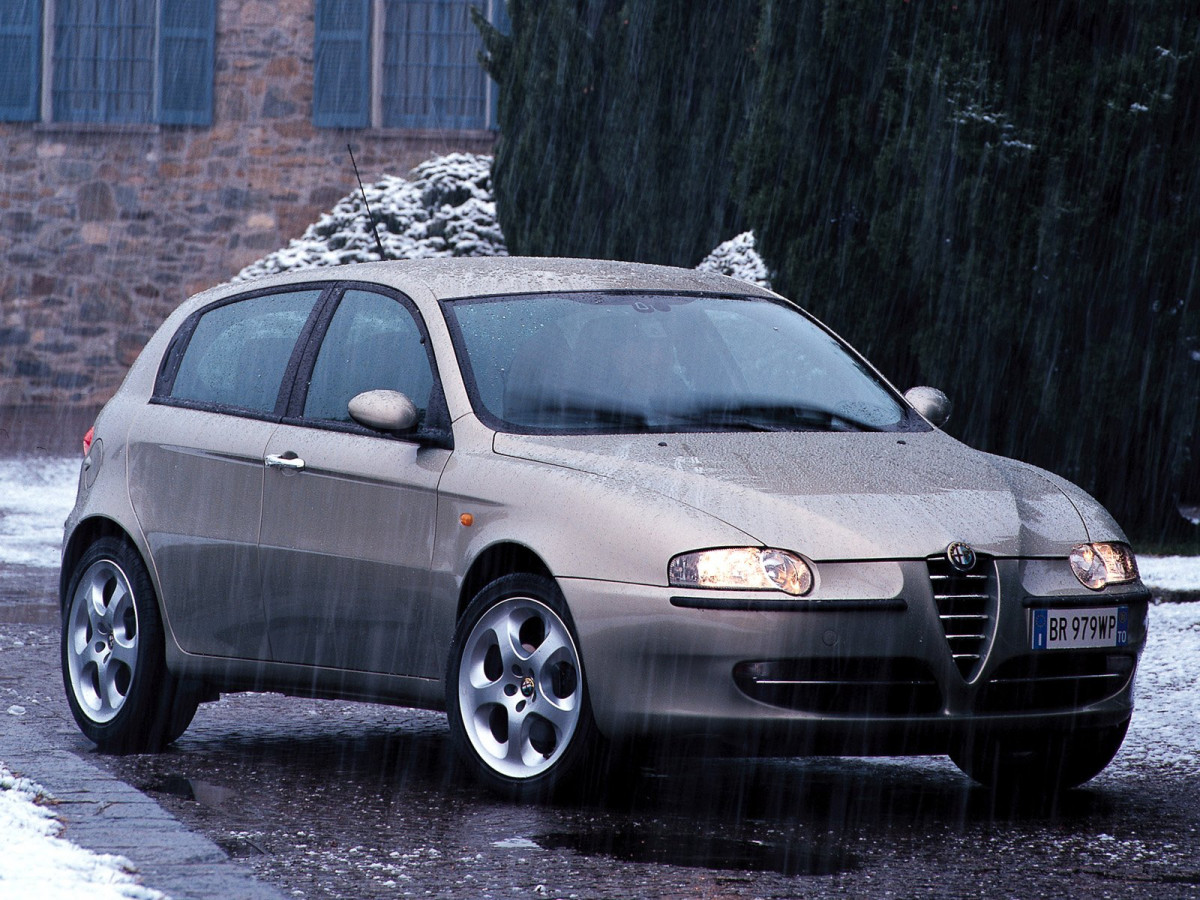 Alfa Romeo 147 фото 9062