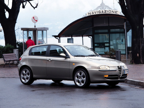 Alfa Romeo 147 фото