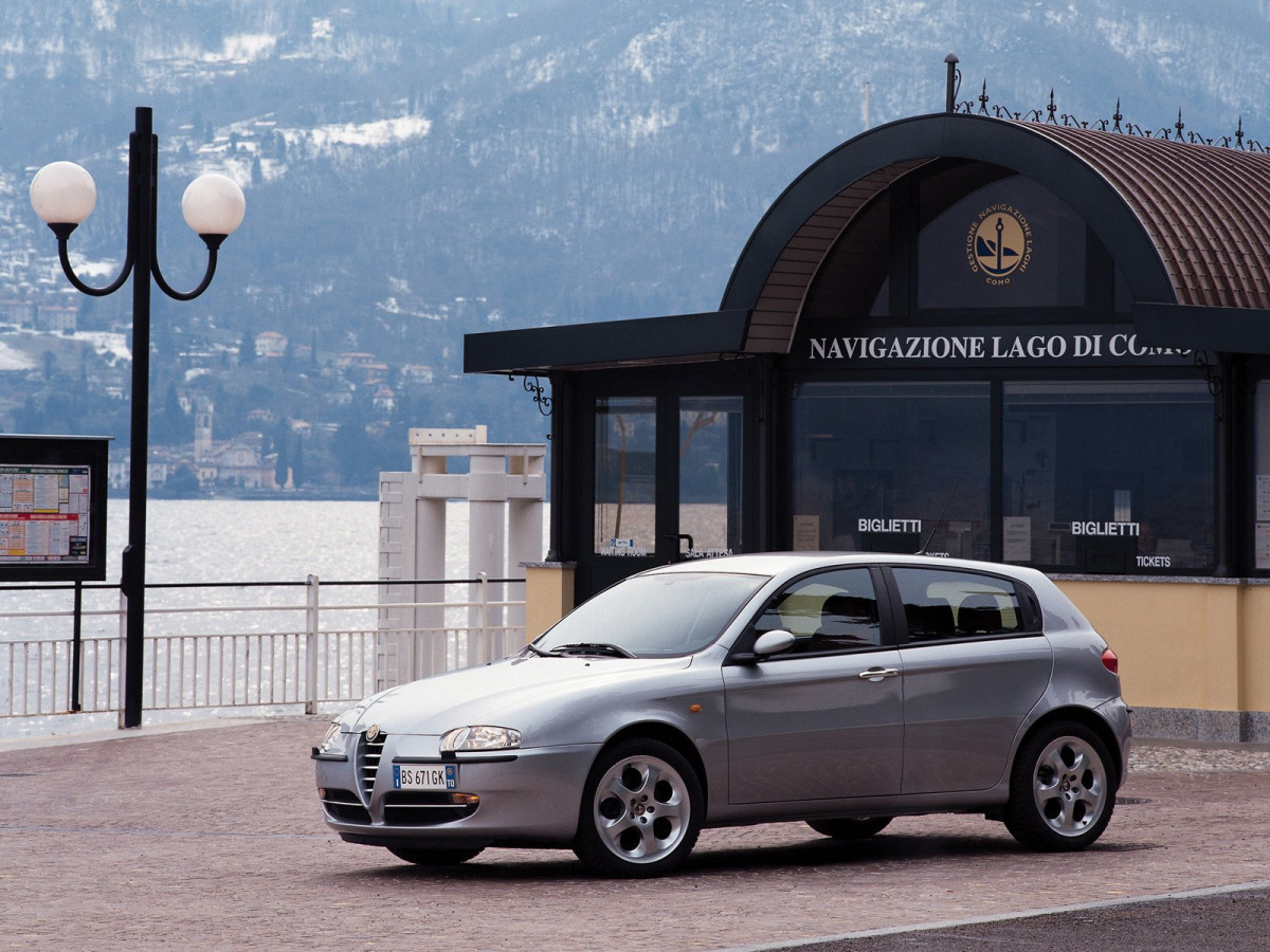 Alfa Romeo 147 фото 9071