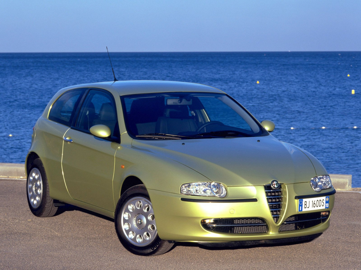 Alfa Romeo 147 фото 9086