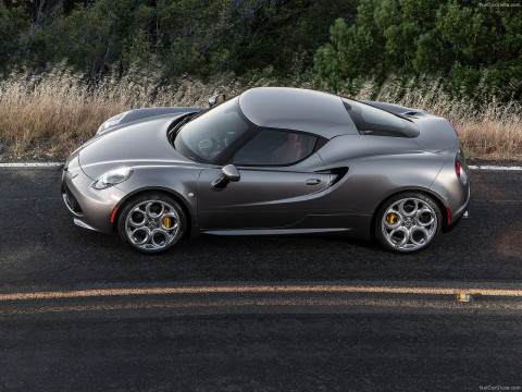 Alfa Romeo 4C Coupe US-Version фото