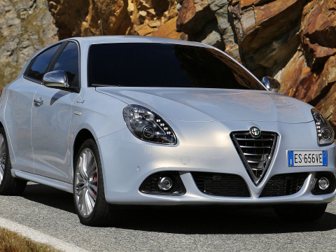 Alfa Romeo Giulietta фото