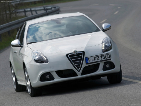 Alfa Romeo Giulietta фото