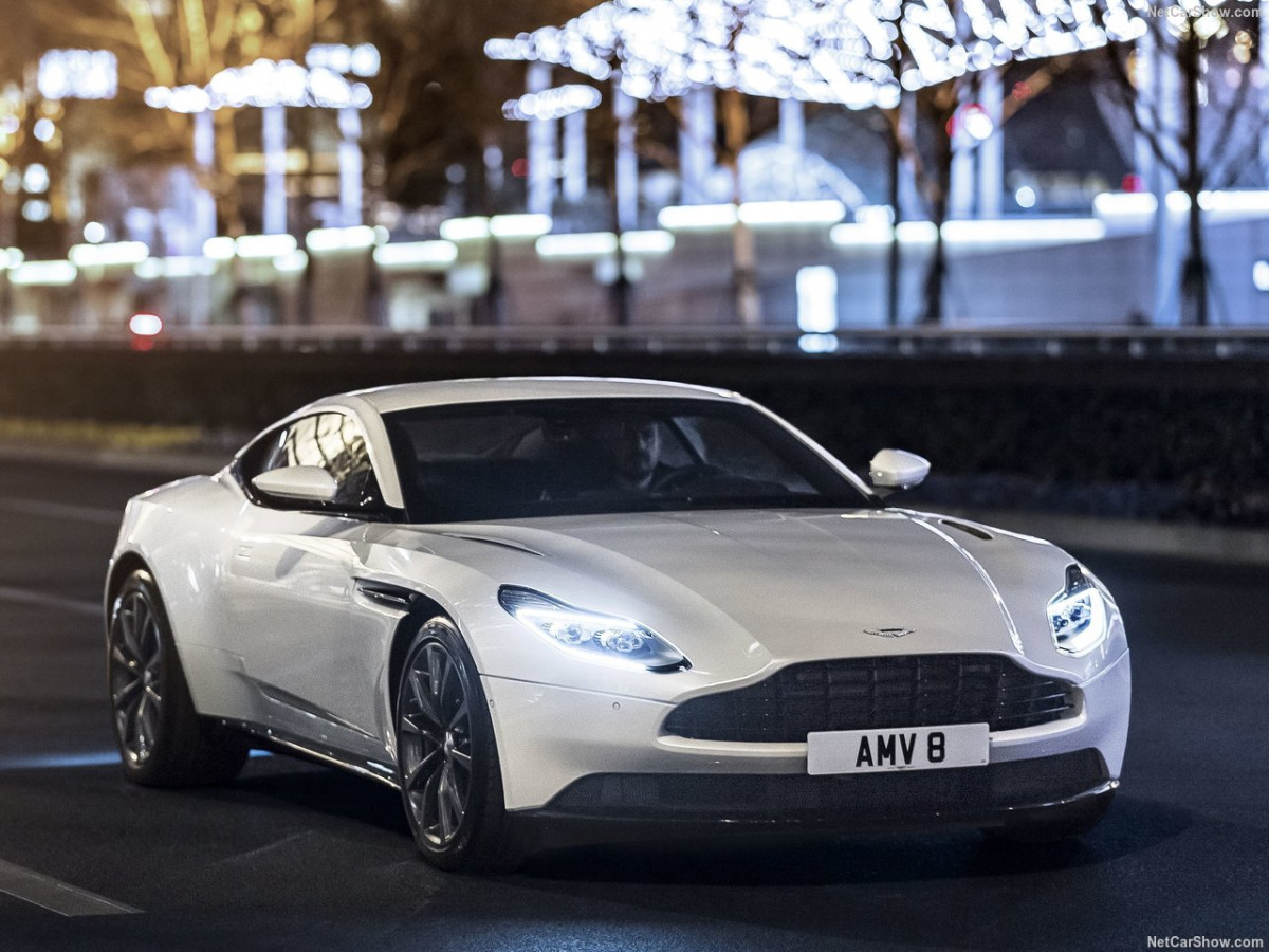 Aston Martin DB11 фото 185189