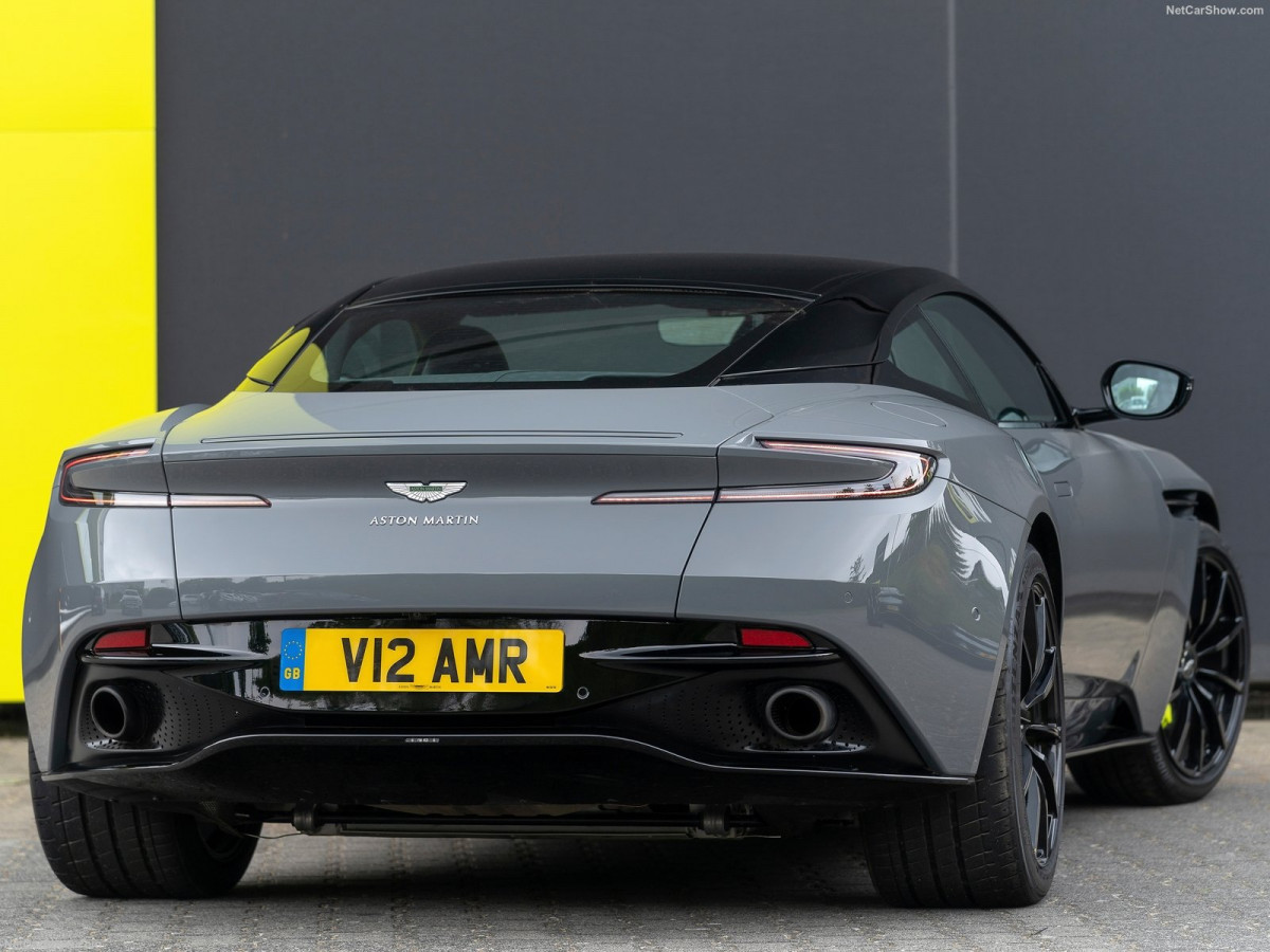 Aston Martin DB11 фото 200347