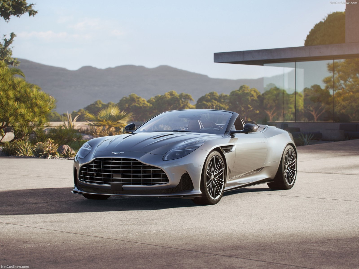 Aston Martin DB12 Volante фото 211212