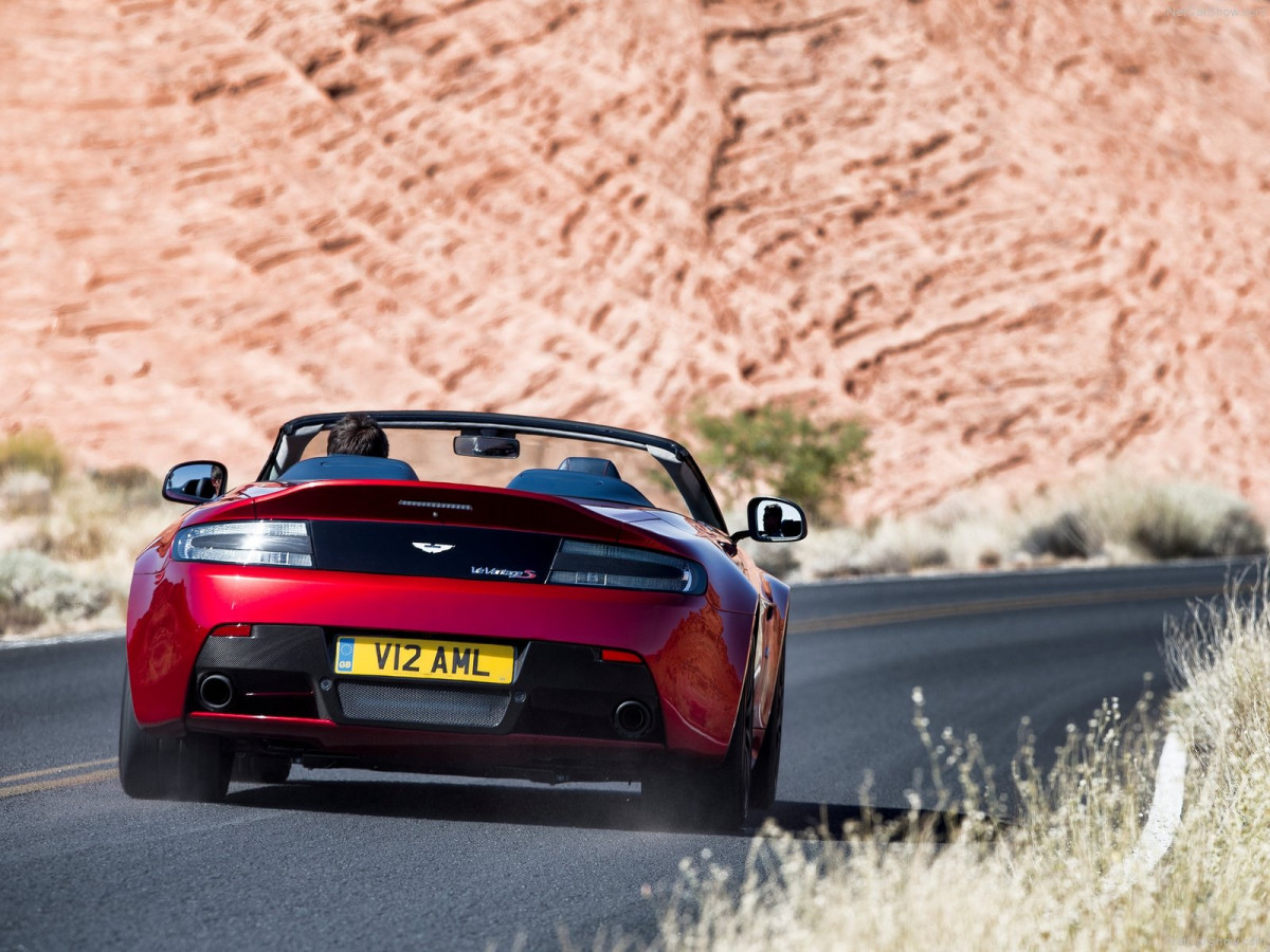 Aston Martin V12 Vantage S Roadster фото 136921