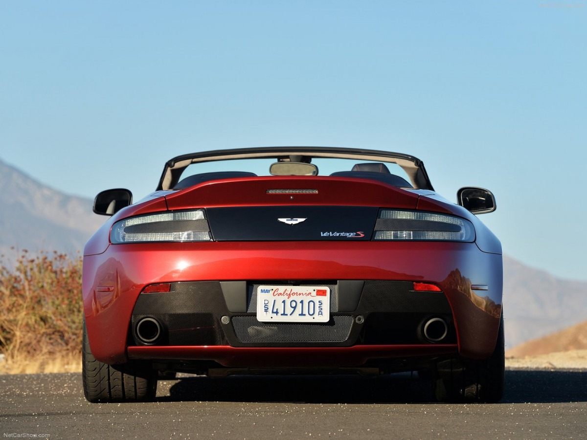 Aston Martin V12 Vantage S Roadster фото 136924