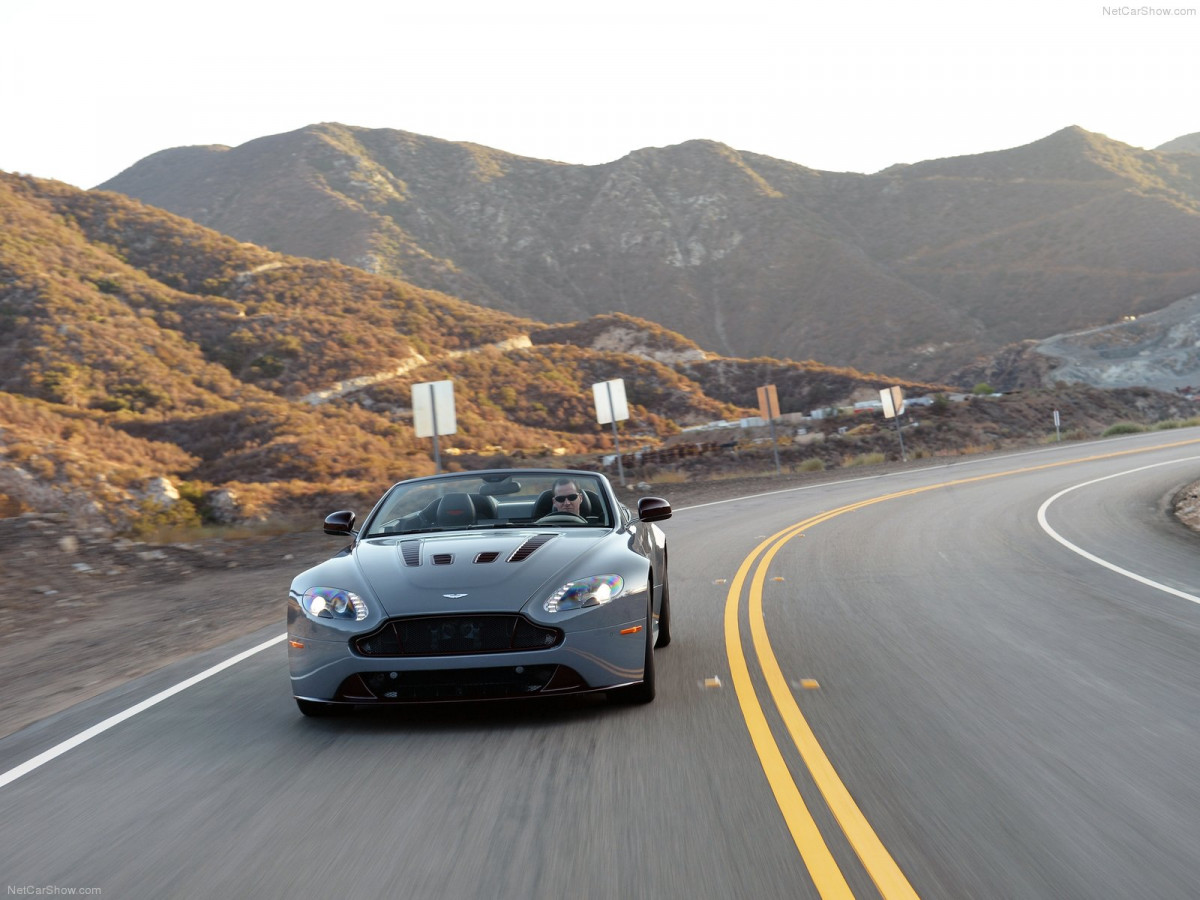 Aston Martin V12 Vantage S Roadster фото 136928