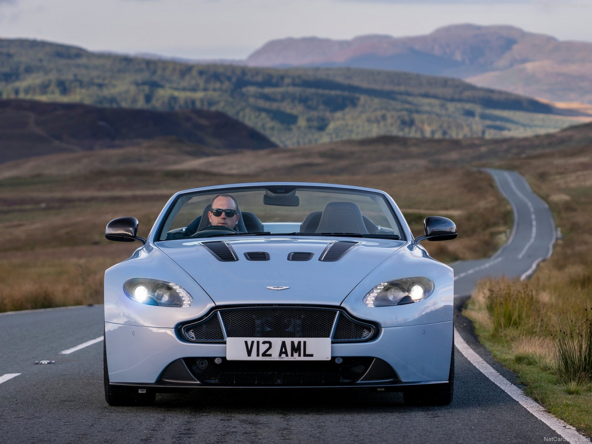 Aston Martin V12 Vantage S Roadster фото 136932