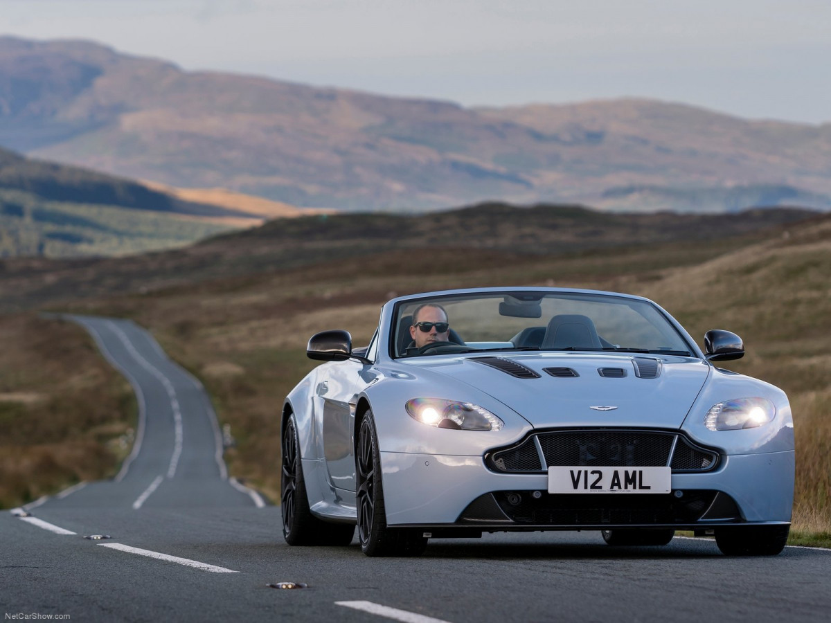 Aston Martin V12 Vantage S Roadster фото 136974