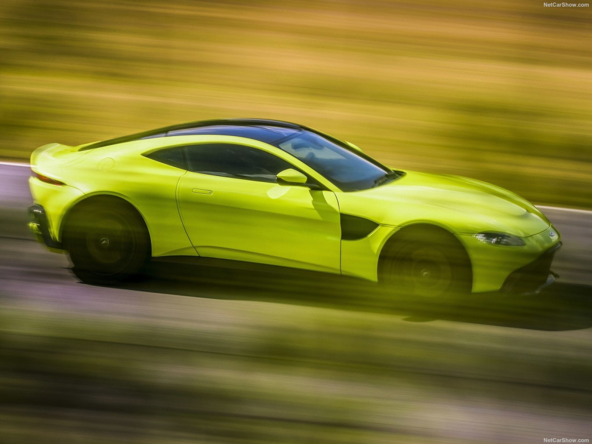 Aston Martin Vantage фото 190079