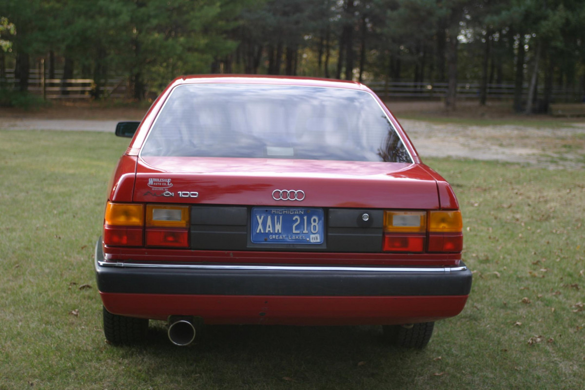 Audi 100 фото 28649