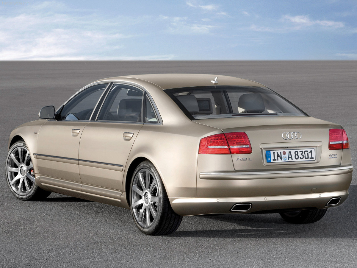 Audi A8L фото 46201