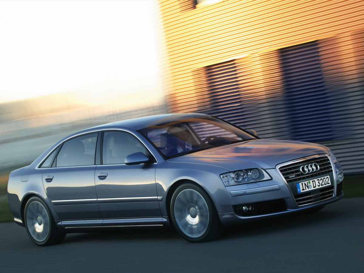 Audi A8L фото 6174