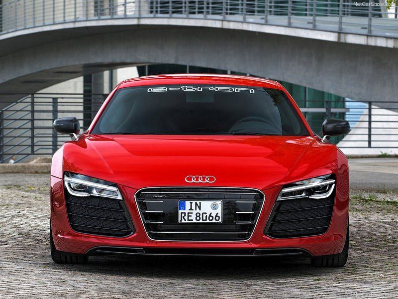 Audi R8 фото 104857