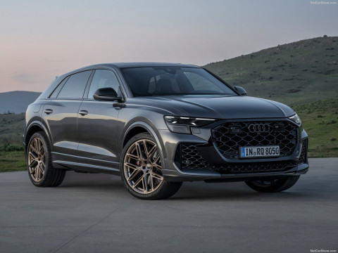 Audi RS Q8 фото