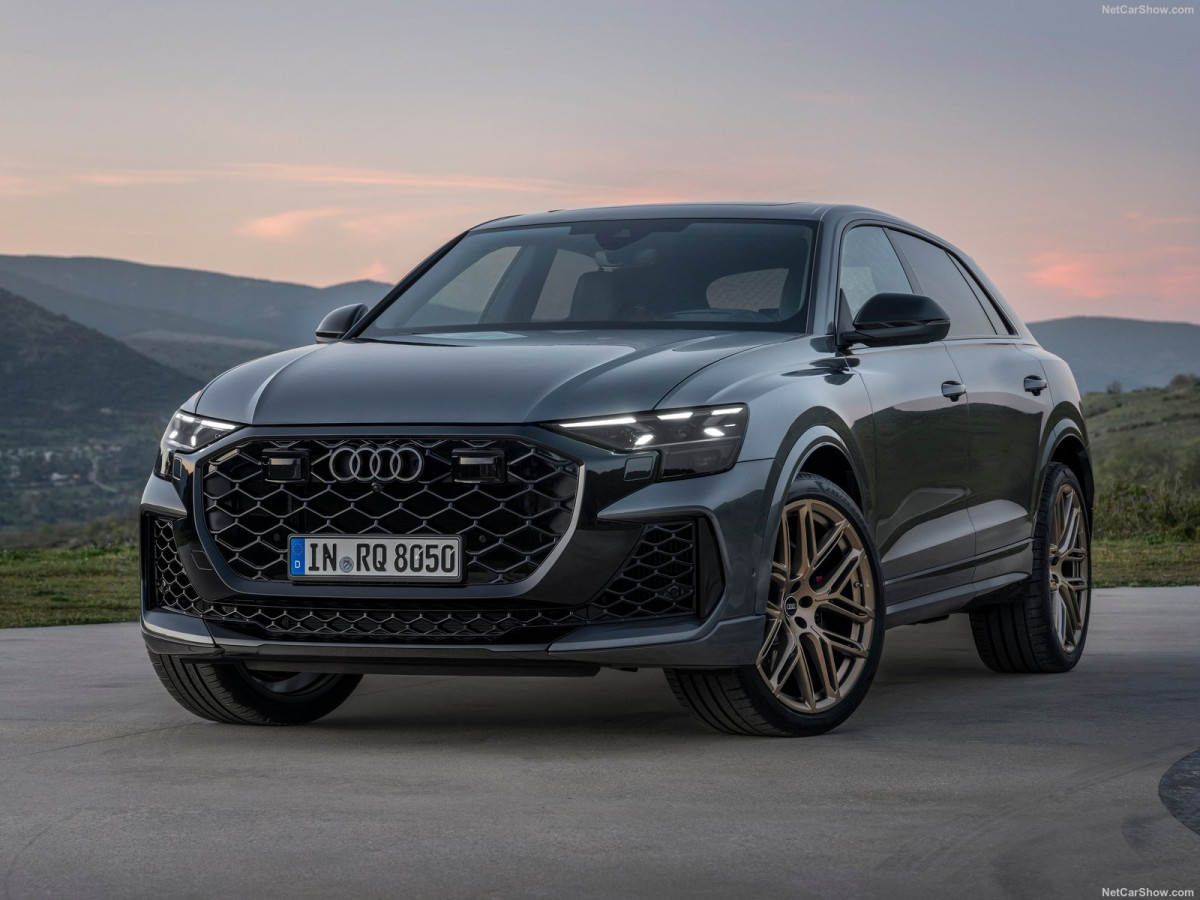 Audi RS Q8 фото 212469