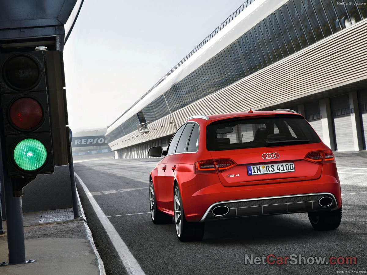 Audi RS4 Avant фото 92629