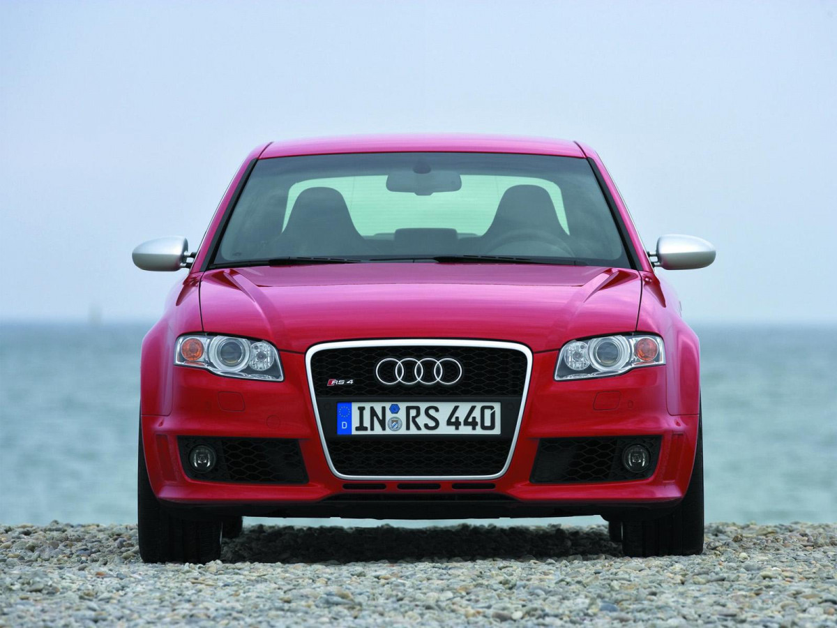 Audi RS4 фото 26935