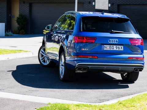 Audi SQ7 фото