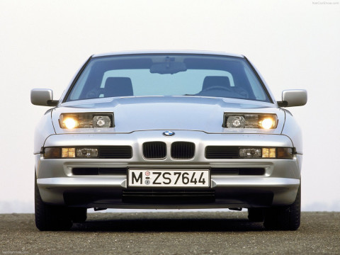 BMW 8-series фото