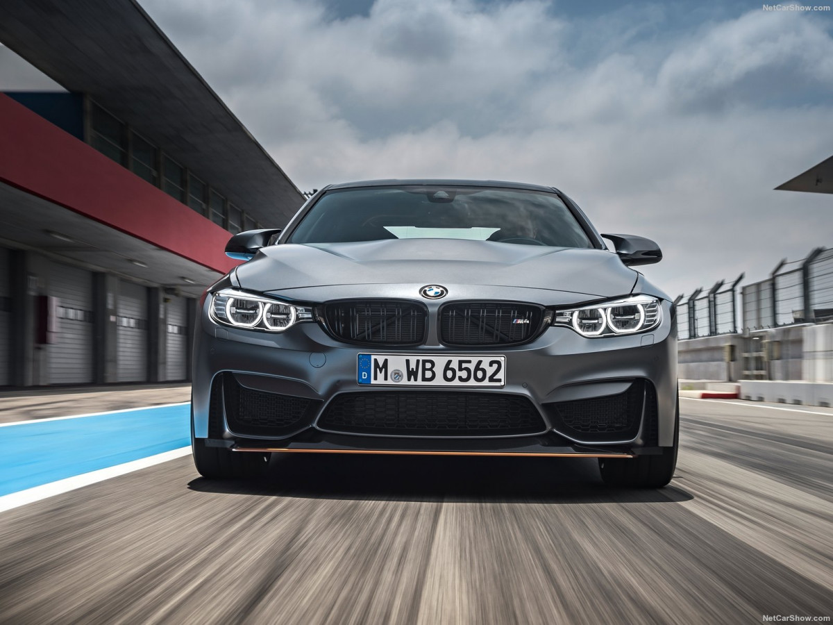 BMW M4 GTS фото 158653