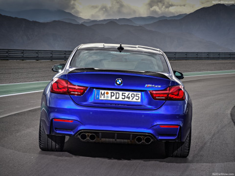 BMW M4 фото