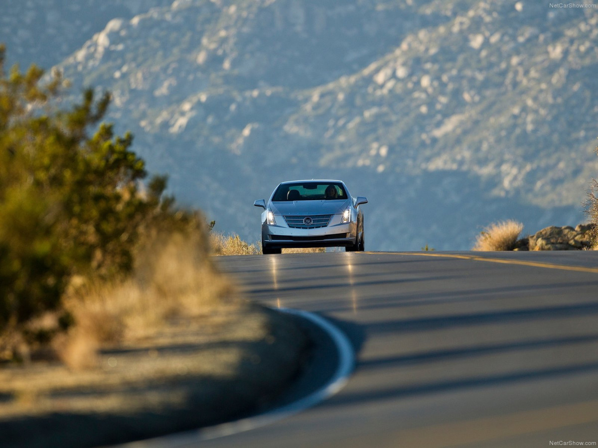 Cadillac ELR фото 156675