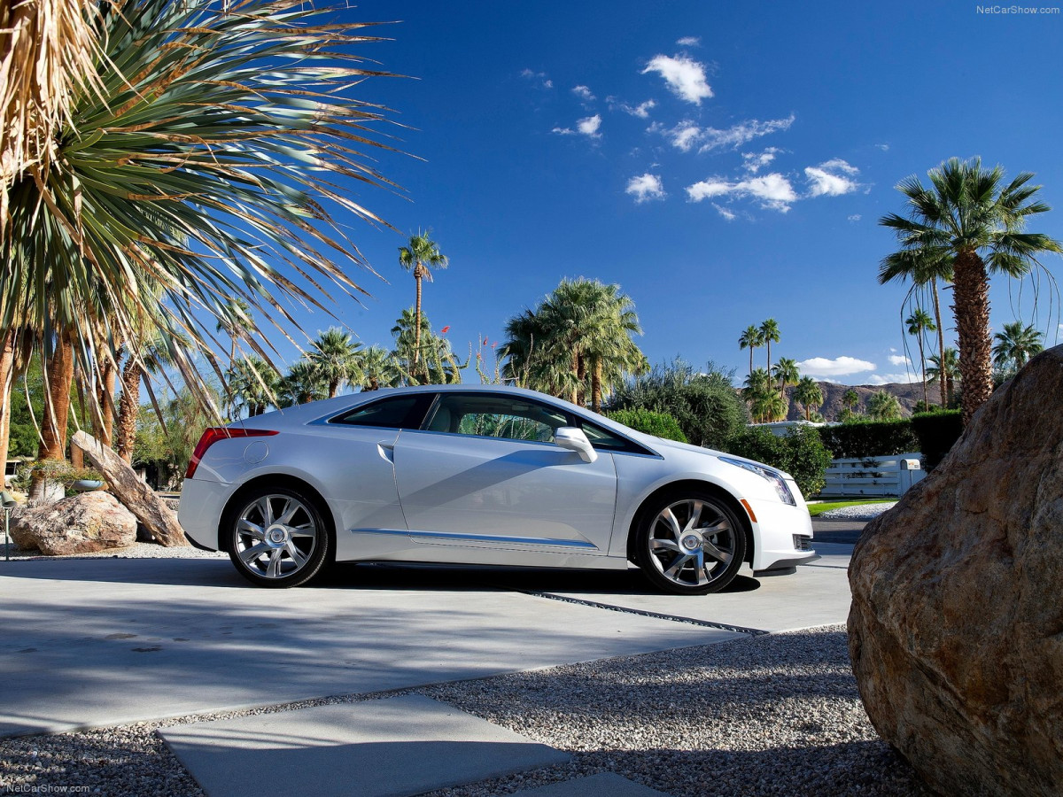 Cadillac ELR фото 156680