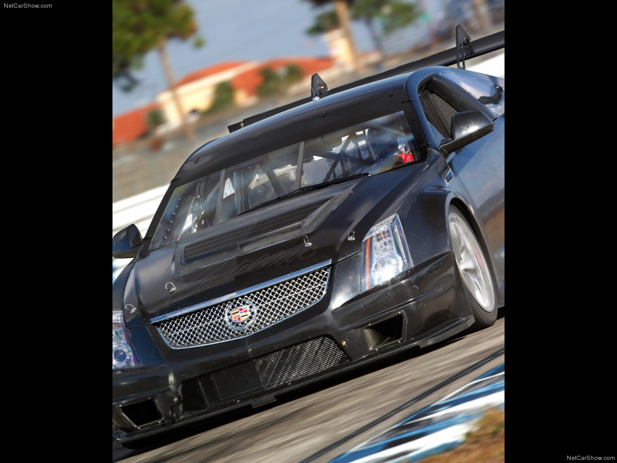 Cadillac CTS-V Coupe Race Car фото 117901