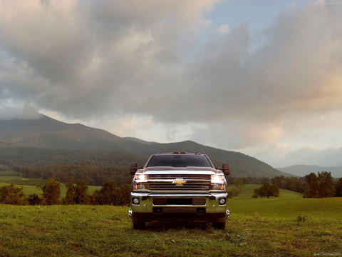 Chevrolet Silverado HD фото