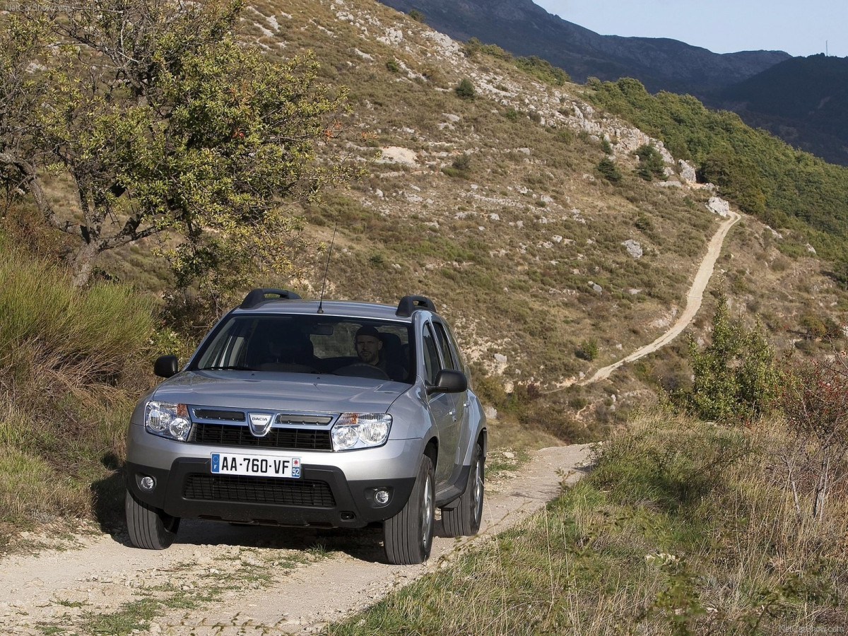 Фото dacia duster