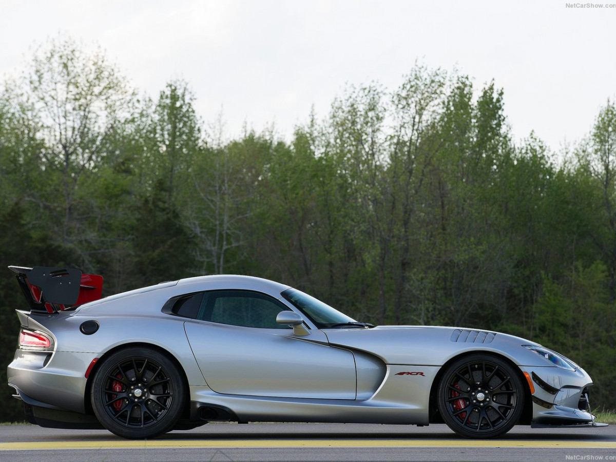 Dodge Viper ACR фото 147780