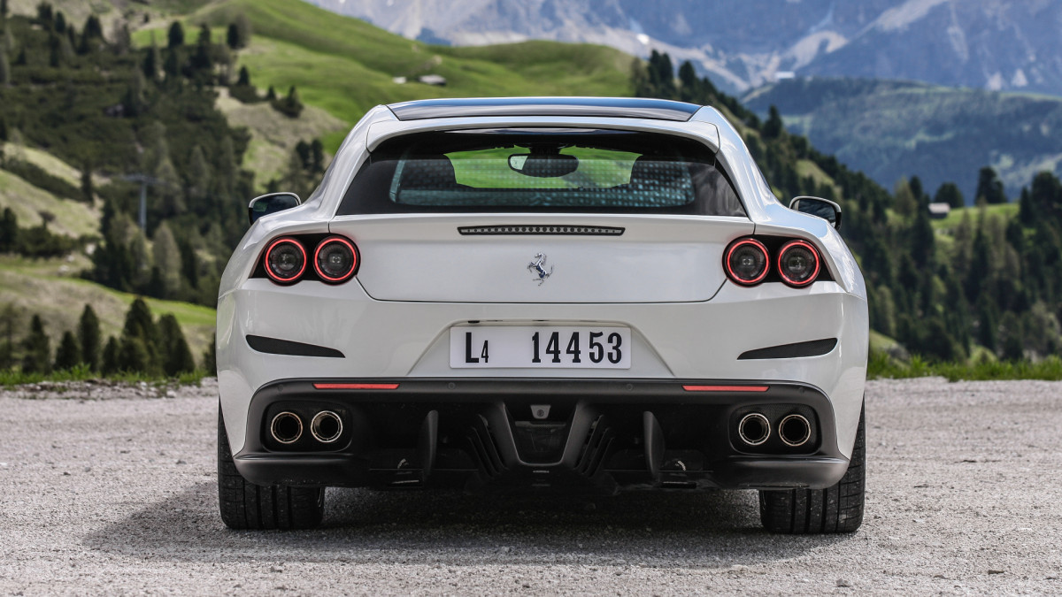 Ferrari GTC4Lusso фото 172669