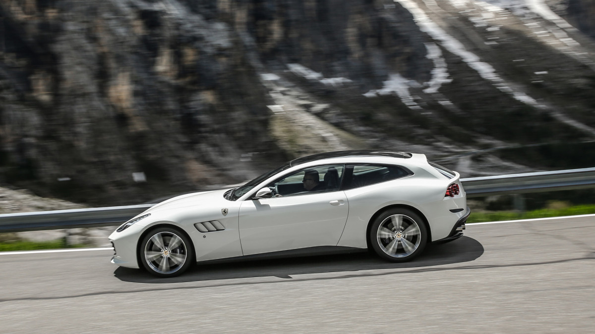 Ferrari GTC4Lusso фото 172670