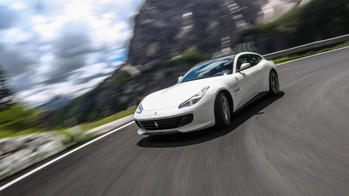 Ferrari GTC4Lusso фото 172674