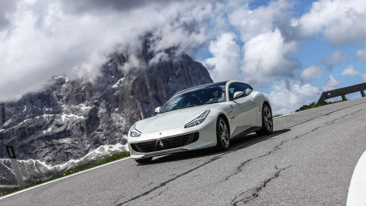 Ferrari GTC4Lusso фото 172680